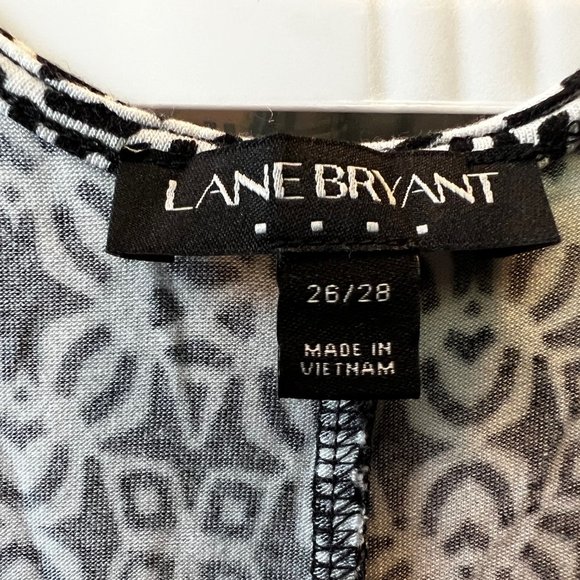 Lane Bryant 26/28 Tank Top Black and White with Lace Trim - Picture 5 of 7